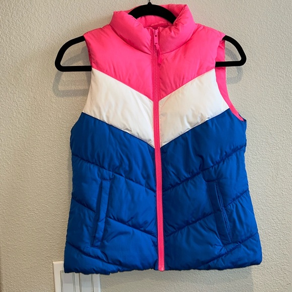 Gap Puffy Vest Size XSmall Retro Style Jacket/Coat Never Worn - Picture 1 of 7